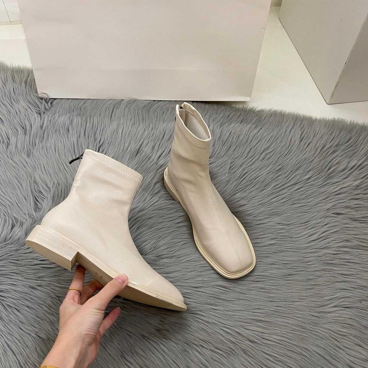 Short Shoes For Women Black Female Ankle Boots Flat Work Footwear Trend 2024 Booties Promotional Chic Elegant And Low Price Pu XJ250807