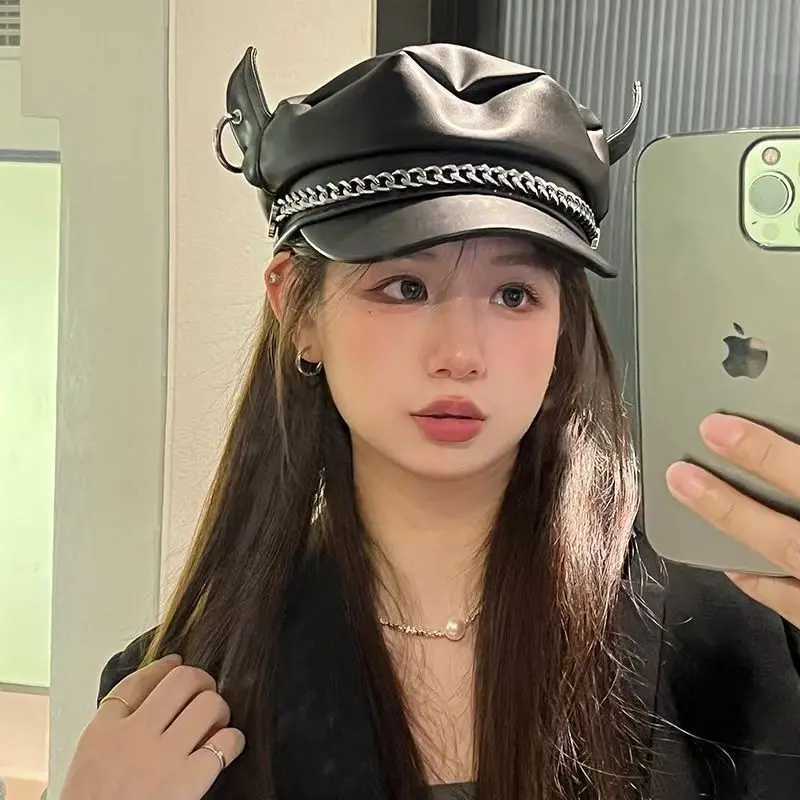 Korean Style PU Leather Horn Eared Beret Retro Duckbill Design Women Men Autumn Winter Street Fashion Personalized Newsboy Hat XJ250807