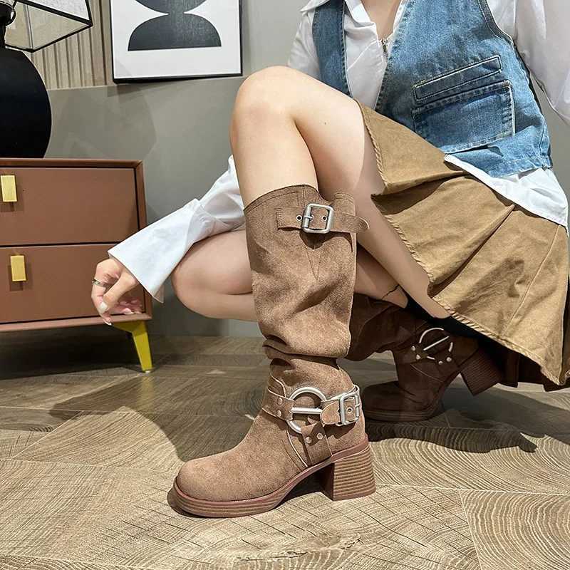 New Fold Womens Vintage Brown Metal Belt Buckle Wern Cowboy Boots Square High Heel Lg Boots Fi Knight Boots 2024 XJ250807