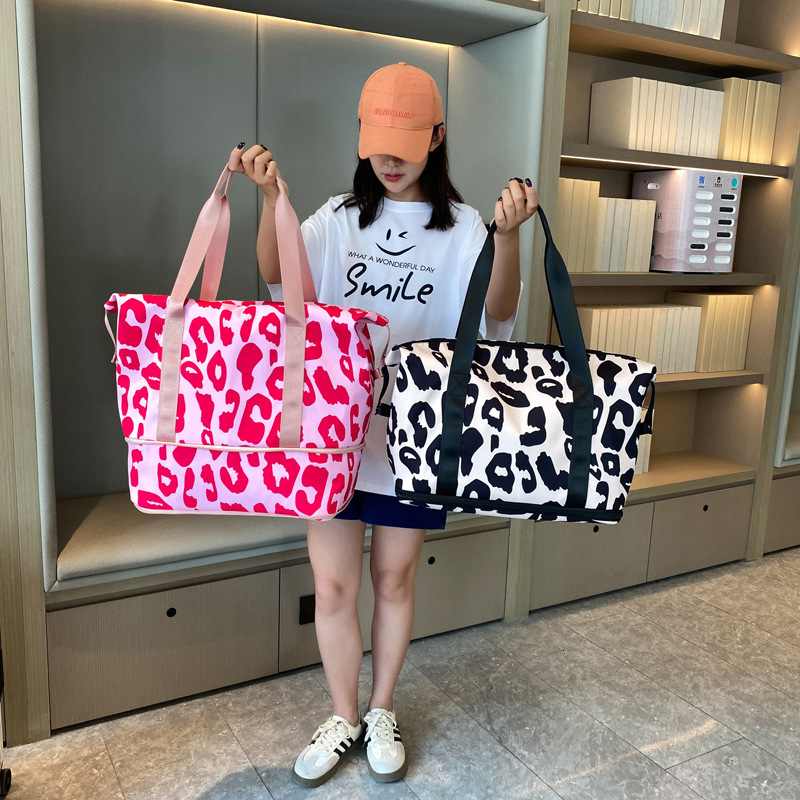 New Large Capacity Cow Pattern Travel With Dry And Wet Separation, Expandable Gym For Short Trips Storage Bag