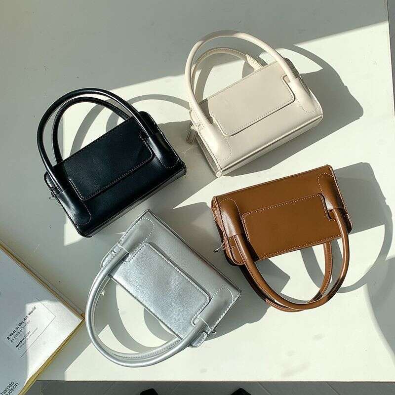 Western-style Handbag Female 2023 New Trendy Fashion Small Square Bag High-end retro messenger versatile shoulder bag