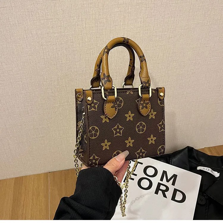 Designer Bag Luxury Bag Women Crossbody Mobile Phone Single Shoulder Sir Colored Internet Famous Popular New fashionable printed shoulder bag Purse Fa