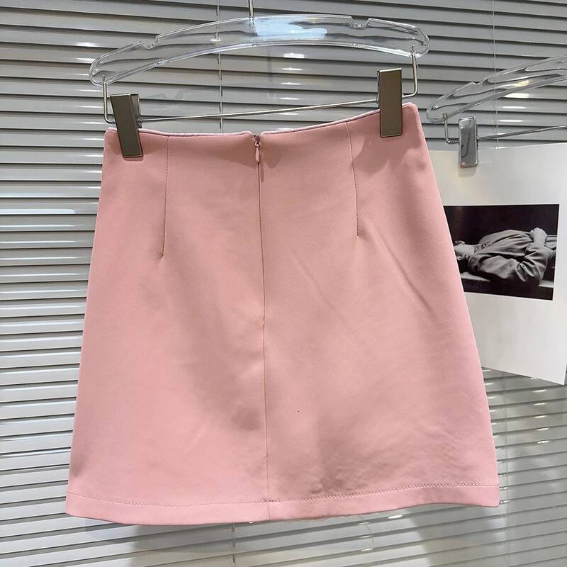 2025 Summer New Women's trend DEAT Summer New Fashion Pearl Nail Bead Glitter Comparison Short Skirt Women's Wrap Hip A-line Skirt New Desig