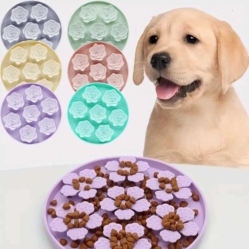 Silicone pet slow feeding mat dog licking mat round with suction cup anti-suffocation cat slow feeding mat Y250806