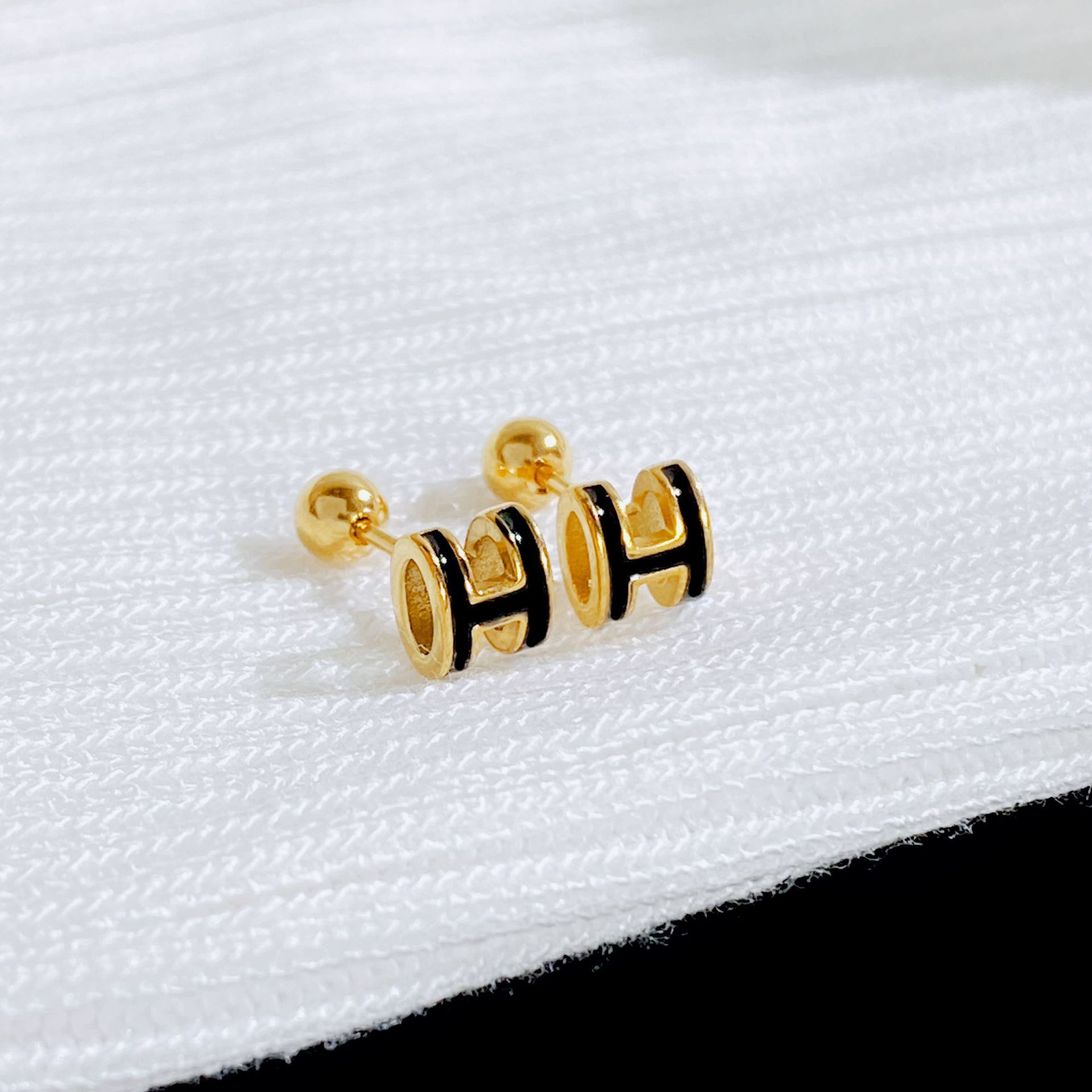 H-letter earrings, high-quality craftsmanship luxury jewelry brand women's jewelry MINI size