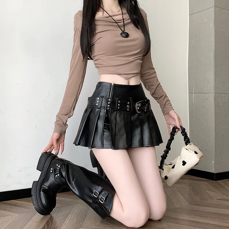 Womens Black Gothic A-line Pleated Leather Skirt Y2k Mini Shorts Skirts Harajuku Korean Emo Skirt 2000s Vintage Clothes Summer 250806