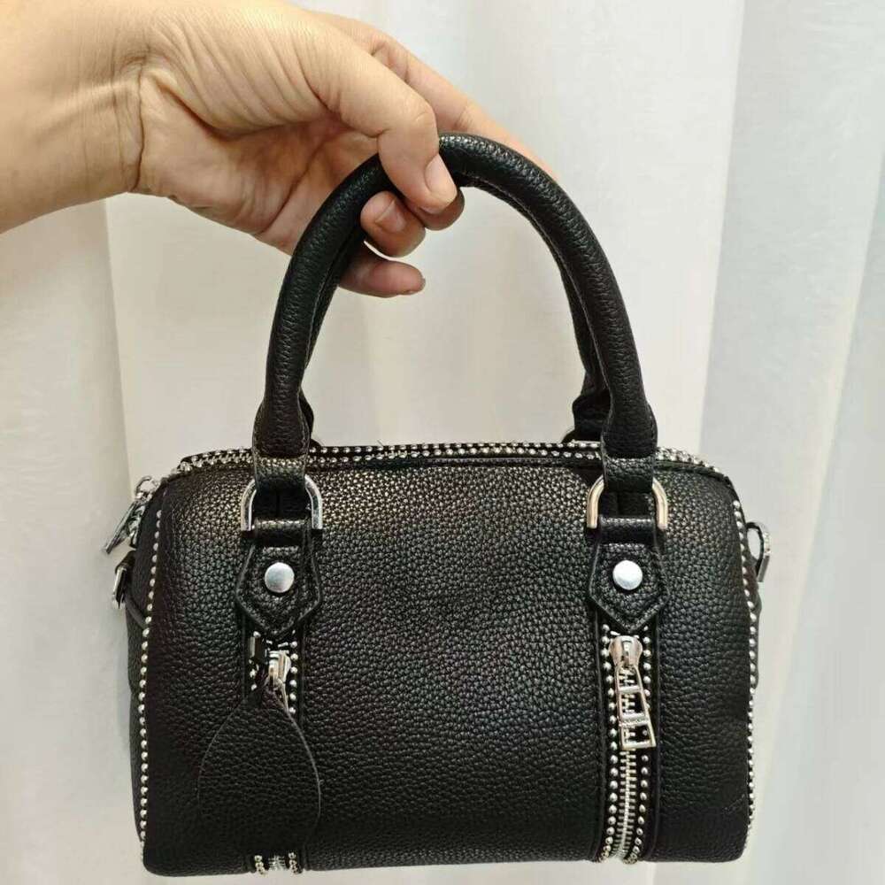 Handbags for Women Women Shoulder Design Fashion Ladies Crossbody Black PU Vintage Chain Envelope Bag