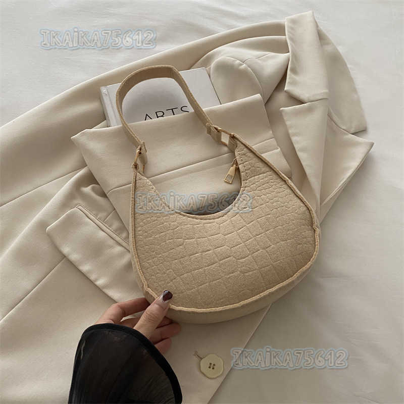 2024 Autumn New Crescent Bag Women Fashion Casual Trendy Felt Crocodile Pattern Underarm Bag Womens Shoulder Bag H250806