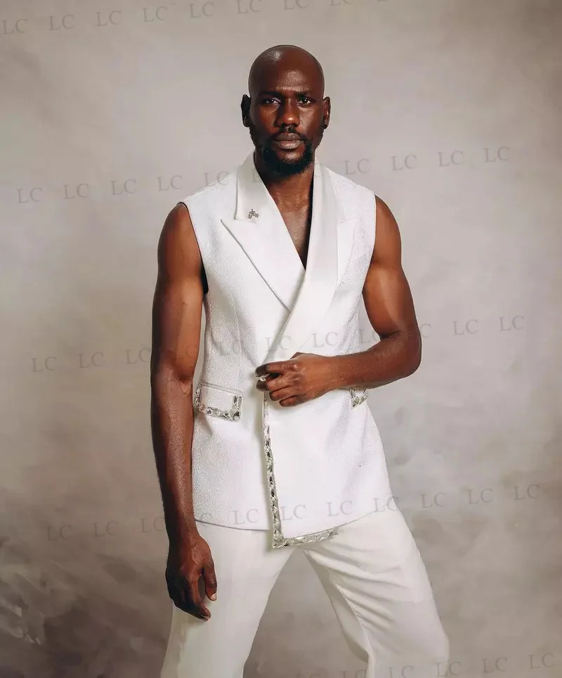 White Classic Men Suits 2 Pieces Vest Pants One Button Diamonds Beadings Sparkly Prom Formal Wedding Groom Plus Size Tailored 250807