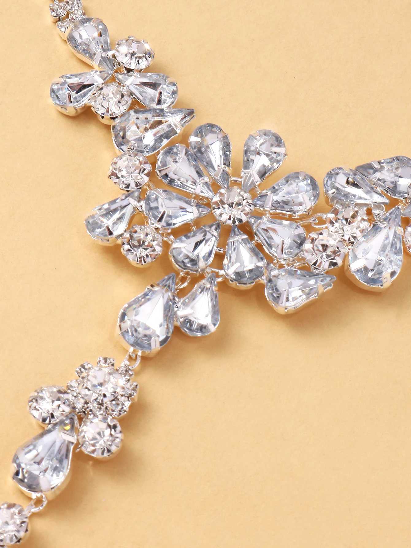 Summer Fashion Beach Sexy Flower Crystal Chain Finger Anklet Bride Wedding Geometric Rhinestone Anklet Jewelry Accessories Women Y250805