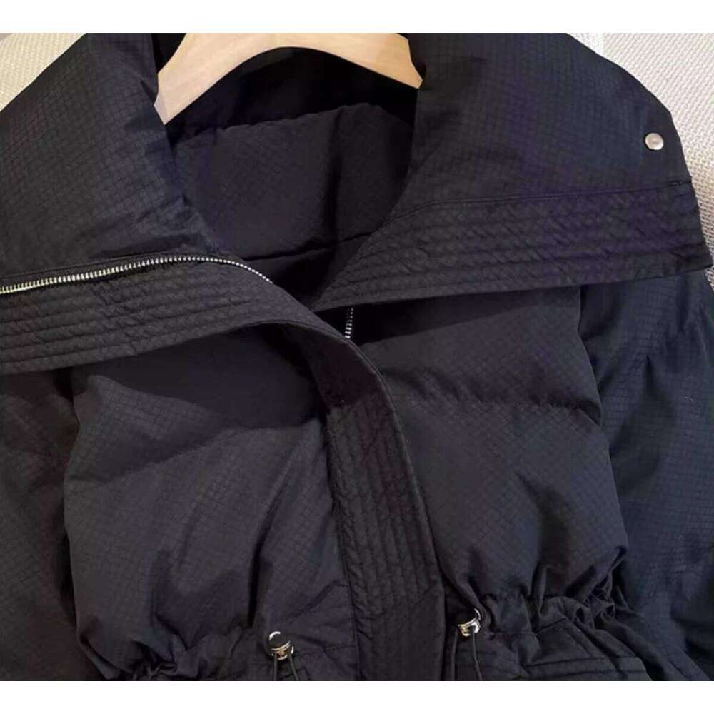 Designer Clothing 2025 Winter Short Stand Collar Thicken Bread Puffer Ottwear Women's Jacket Drawstring Cotton-Padded Clothes Down Coat Parkas
