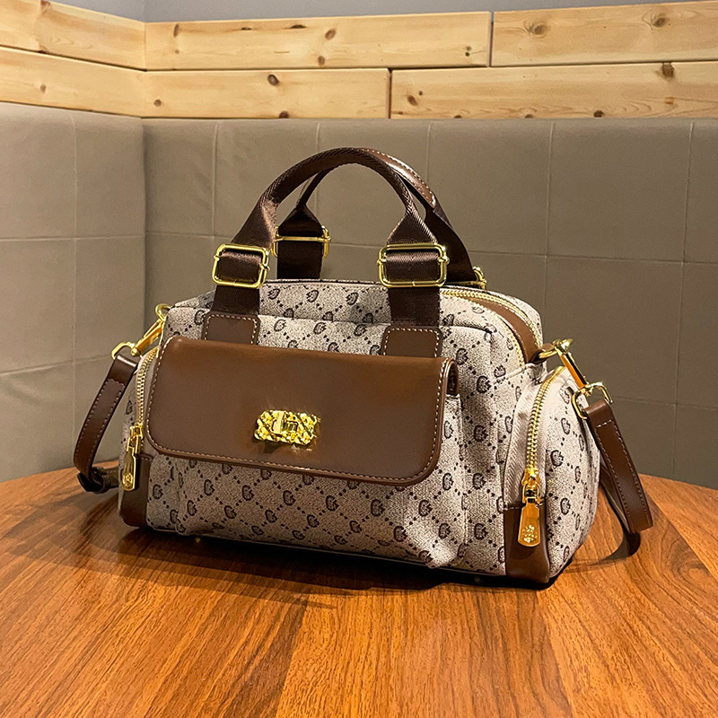 Cross-border Source Luxury Bag Luxury Brand Women's Designer Bag Bag 2025 Hot-selling High-end Boston Pillow Bag Large Capacity Handbag Crossbody