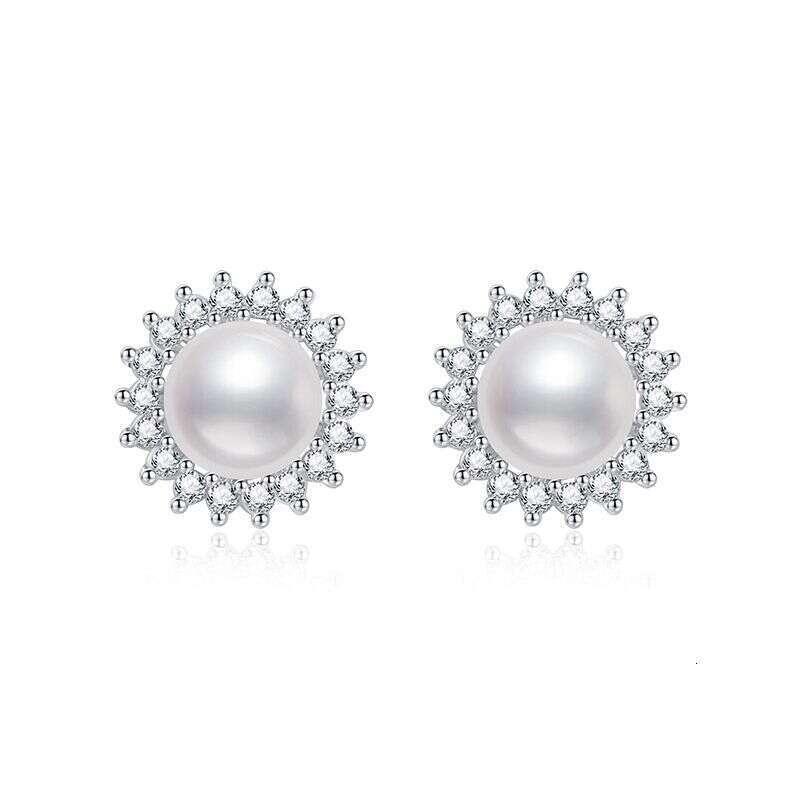 Iced Out VVS Natural Freshwater Pearl Elegant Versatile Classic Round Bead Earrings for Women