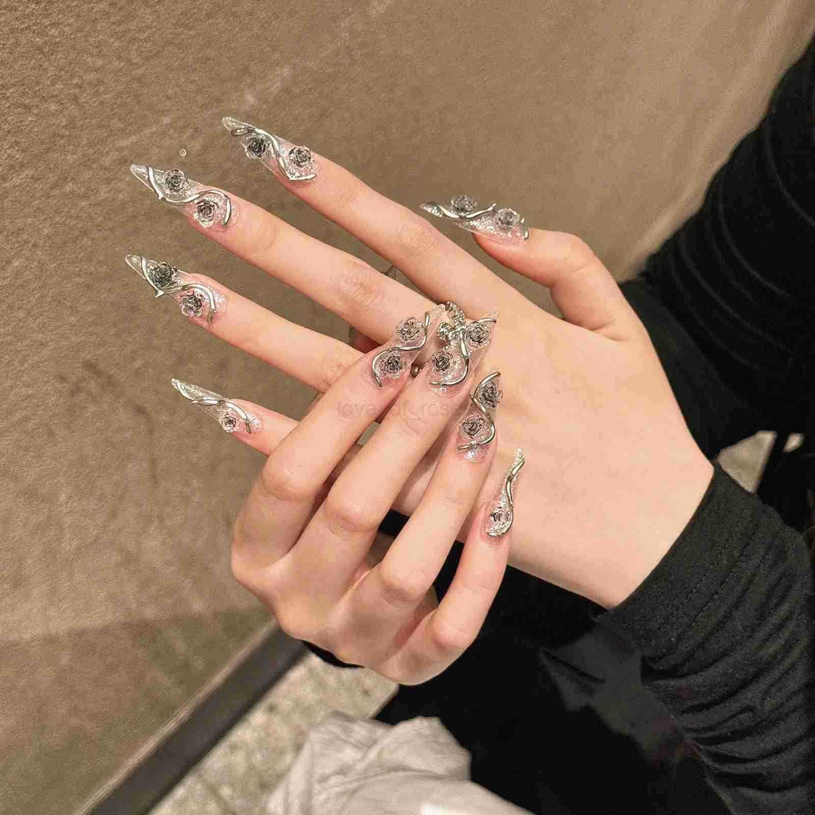 10pcs Long Stiletto Press On Nails Handmade 3D Silver Rose Flower Decor False Nail Tips Transparent Sequins Removable Fake Nails Z250807