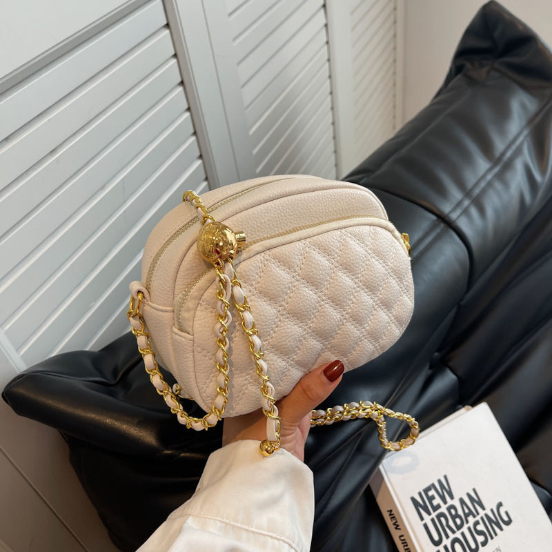 Free Shipping Designer Luxury Textured Women's Handbag Ins Style Niche New Fashion Summer Quilted Chain Crossbody Bag Small Square Bag Casual Sho