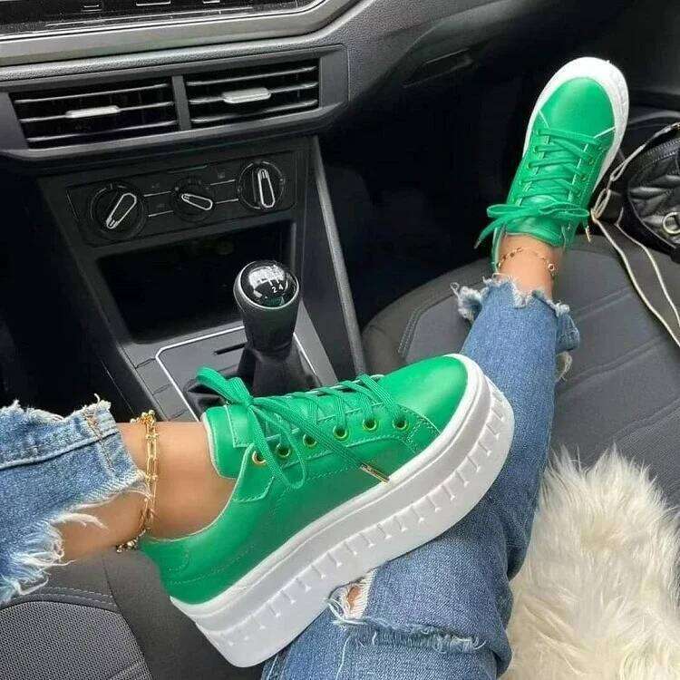 Platform Women Sneakers Breathable Casual Solid Color designer Lightweight Vulcanized Shoes Autumn Lace Up Tennis Shoe Plus Size 43