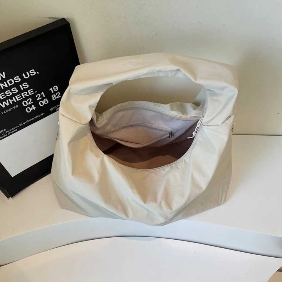 Japanese Fashion Casual Nylon Tote Bag Women 2025 New Style Trend All-match Large Capacity Underarm Bag Commuter Shoulder Bag Z250807