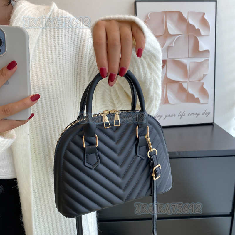 Fashion Solid Color Diamond Bag 2022 Autumn Trend New Style Ocean Casual Shoulder Cross Body Shell Bag H250806