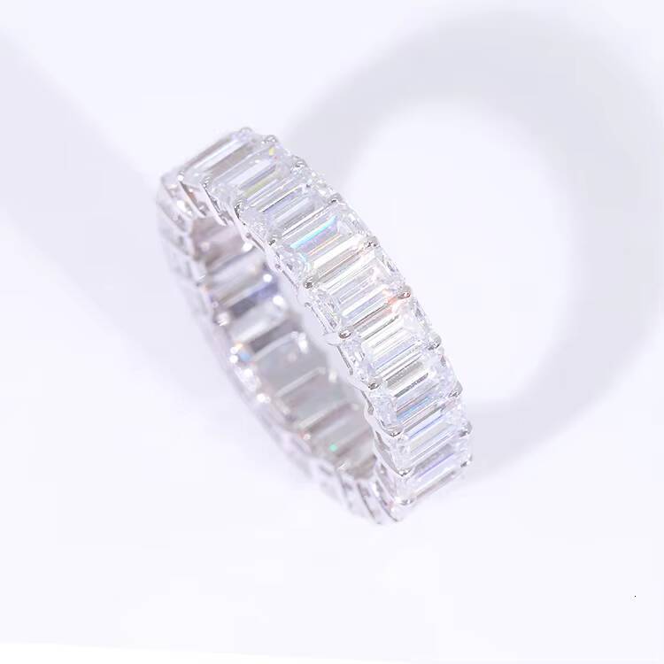 Design High Quality Classical Ring 18K White Gold with VVS baguette Moissanite Diamond Ring for Hiphop Jewelry Gift