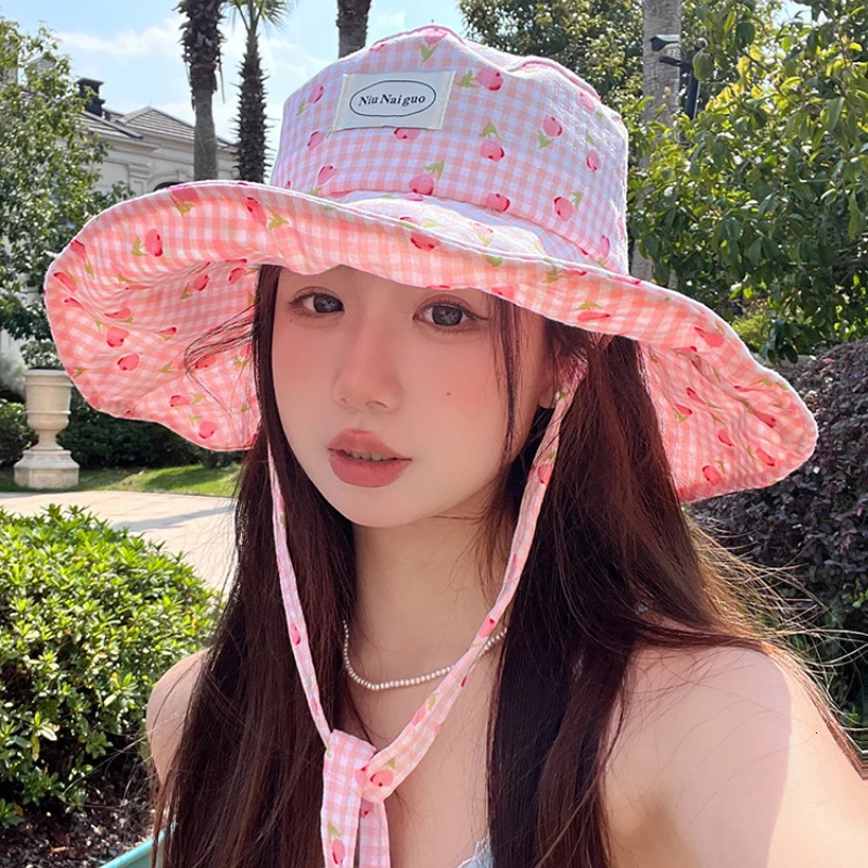 Ins Fresh Plaid Print Long Streamer Sun Hat Spring and Summer Outdoor Travel Leisure Sunscreen Large Brim Bucket Caps 250805