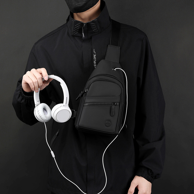 Free Shipping Designer Luxury New Outdoor Daily Chest Bag Niche High-end Men's Crossbody Bag Fashion Shoulder Bag Casual Mini Handbag