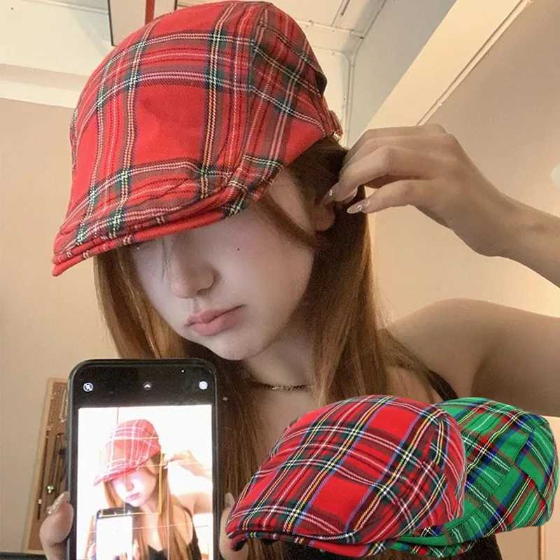 Fashion Vintage Japanese Style Beret Cs Women Men Autumn Soft Hat Red Green Blue Stripe Latt Street Newspaper Artist Hats XJ250807