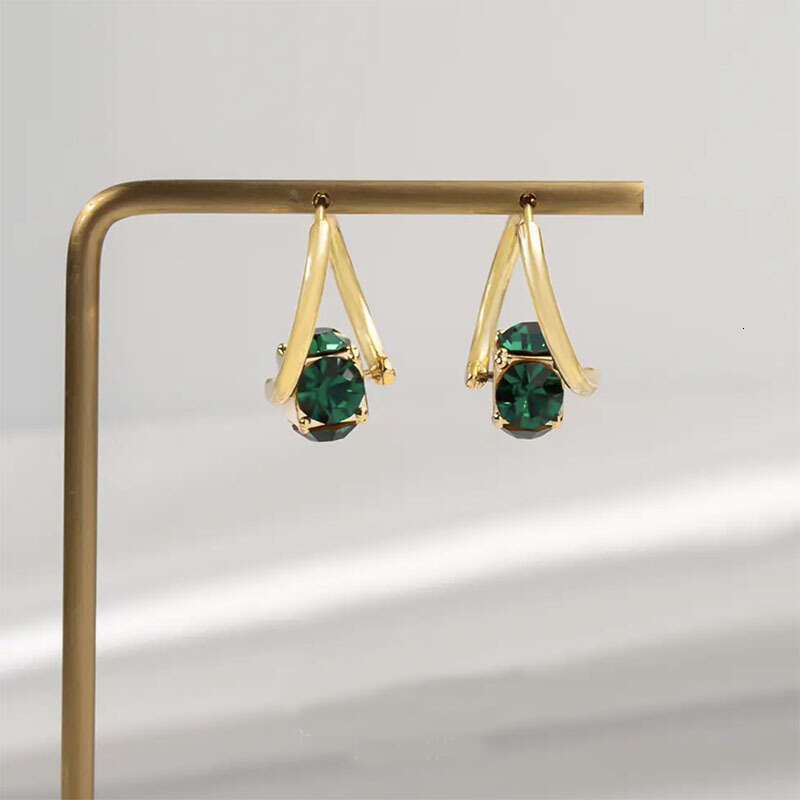 Super Sparkling One Carat Green Crystal Earrings Niche Korean Style High-End Light Simple Versatile Personality Fashion Ear Clips