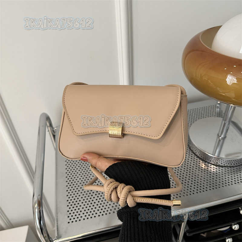 Trendy Fashion Solid Color Textured Knotted Strap Crossbody Bag 2024 New Versatile Small Square Bag H250806