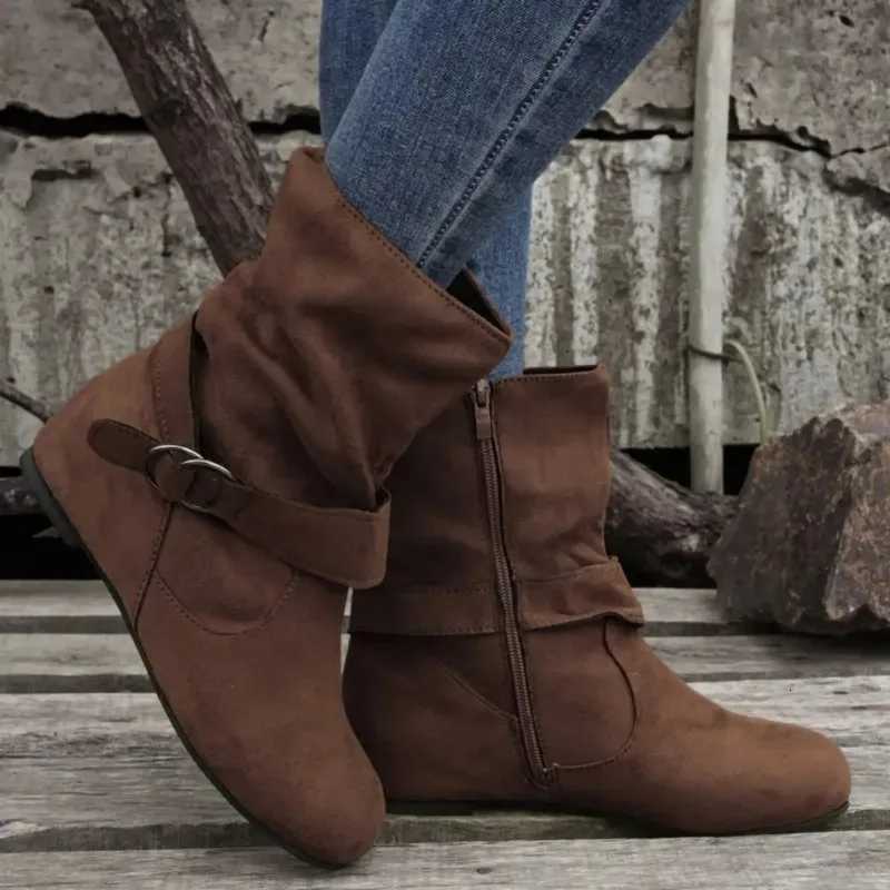 2024 New Simple Commuting Round Toe Leather Boots Flat Bottomed Belt Buckle Womens Shoes XJ250807