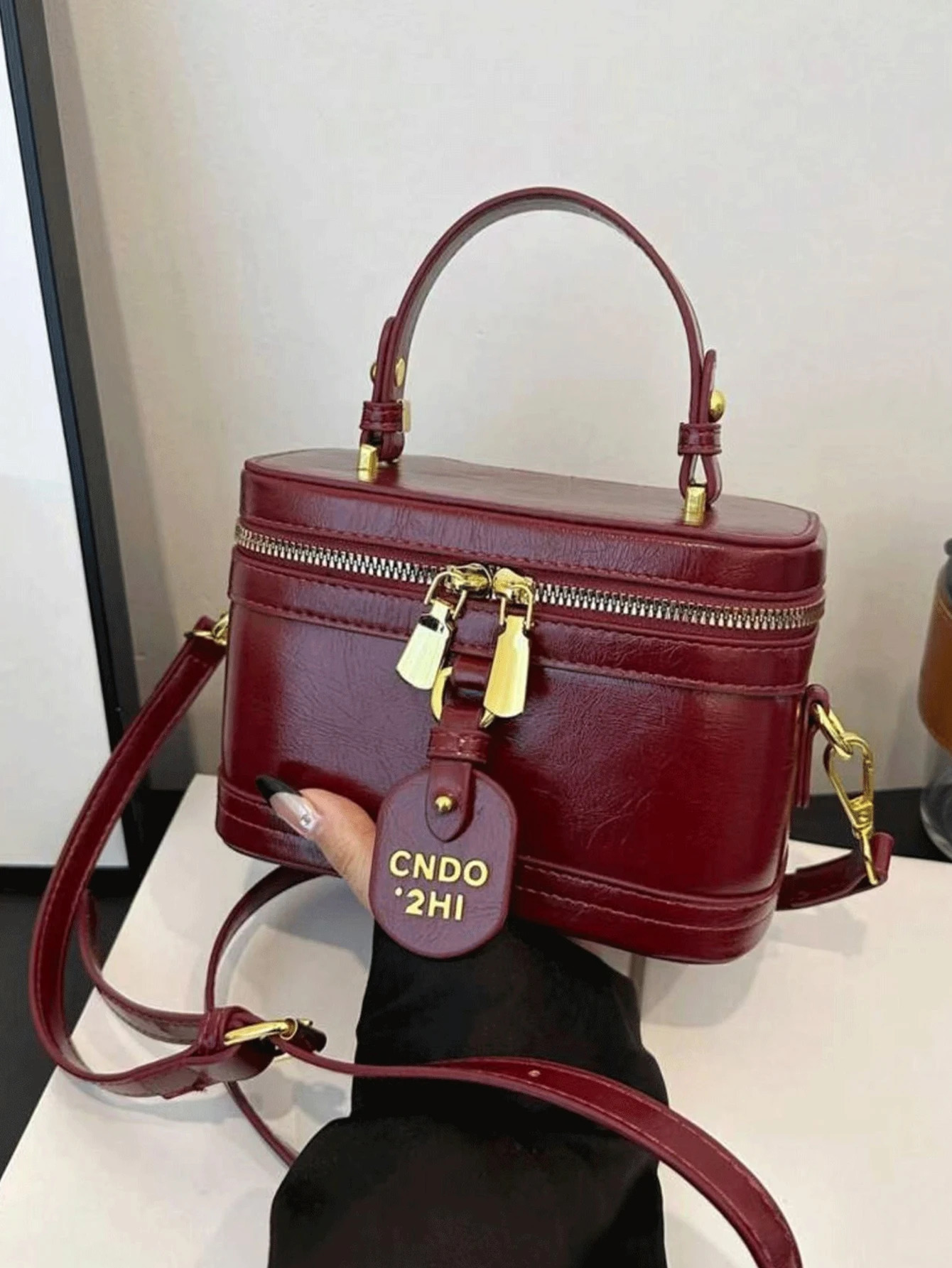 Vintage Leather Tote Bag with Gold Zippers Adjustable Straps RedBlackVarnish Red MultiColor Options Glossy Finish Crossb 250807