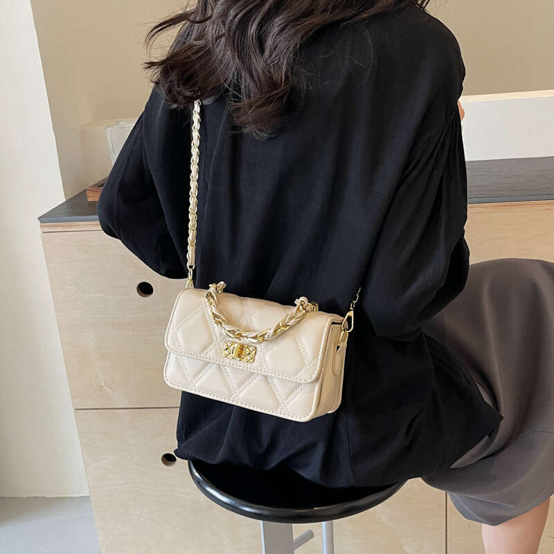 This Year's Trend: Quilted Chain for Women 2025 Summer New Fashion Versatile Crossbody with High-end Feel Small Square Bag