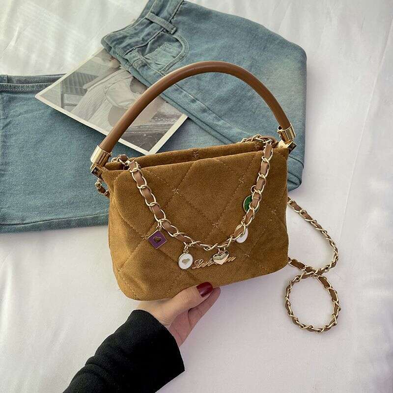 Flannel Women's 2023 Winter New Fashion Lingge Handbag Popular Chain Versatile Crossbody Bag