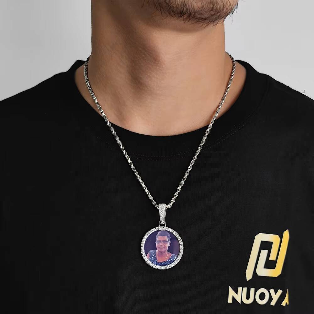 Hight Quality VVS Moissanite Photo Pendant 925 Sterling Silver Custom Round Photo Frame Pendant