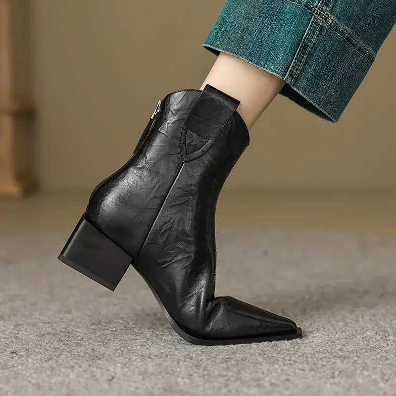 2025 Pointed Toe Women Wern Cowgirl Boots Fi Slip Chelsea Booties Style Autumn Female Thick Heel Shoes Heel 5CM XJ250807