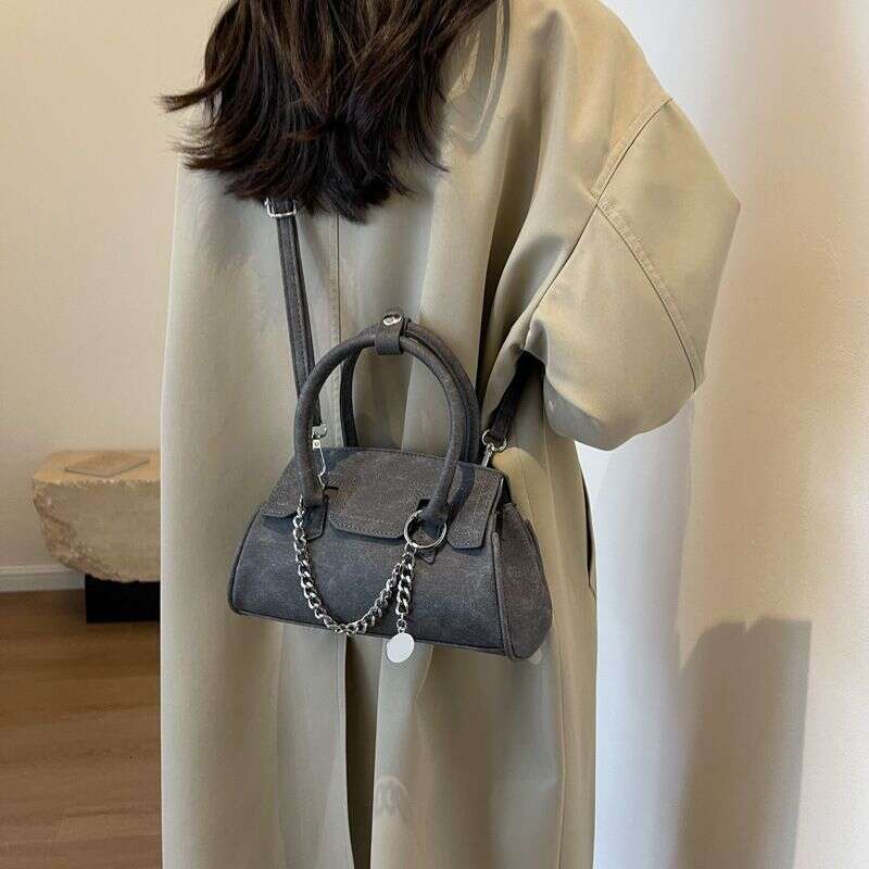 European and American Leisure Shoulder for Women 2024 New Simple Texture Crossbody Fashion Handbag Small Square Bag