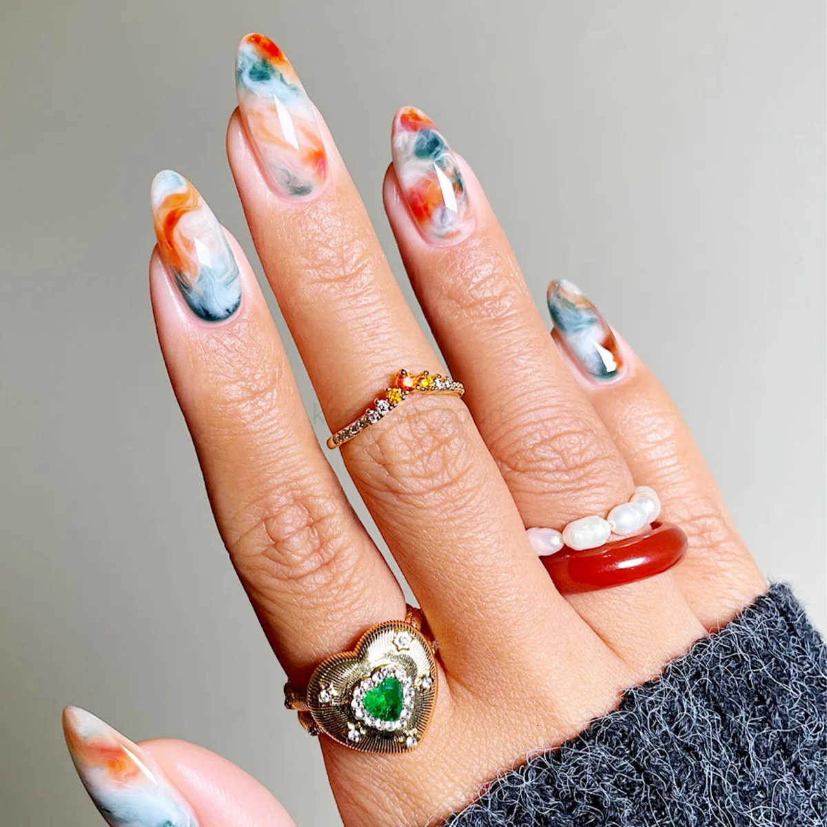 24Pcs Tortoiseshell Pattern Fake Nails Long Almond False Nails Leopard Print Detachable Nails Set Press on Full Cover Nail Tips M250807