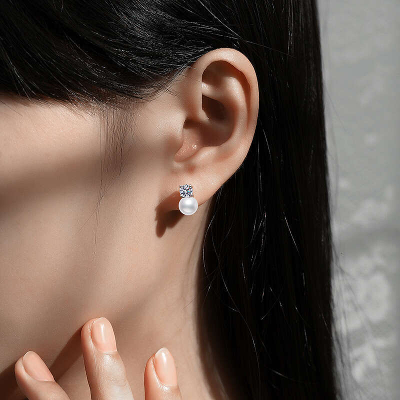 Iced Out VVS Natural Freshwater Pearl Elegant Versatile D Color Moissanite Earrings for Women