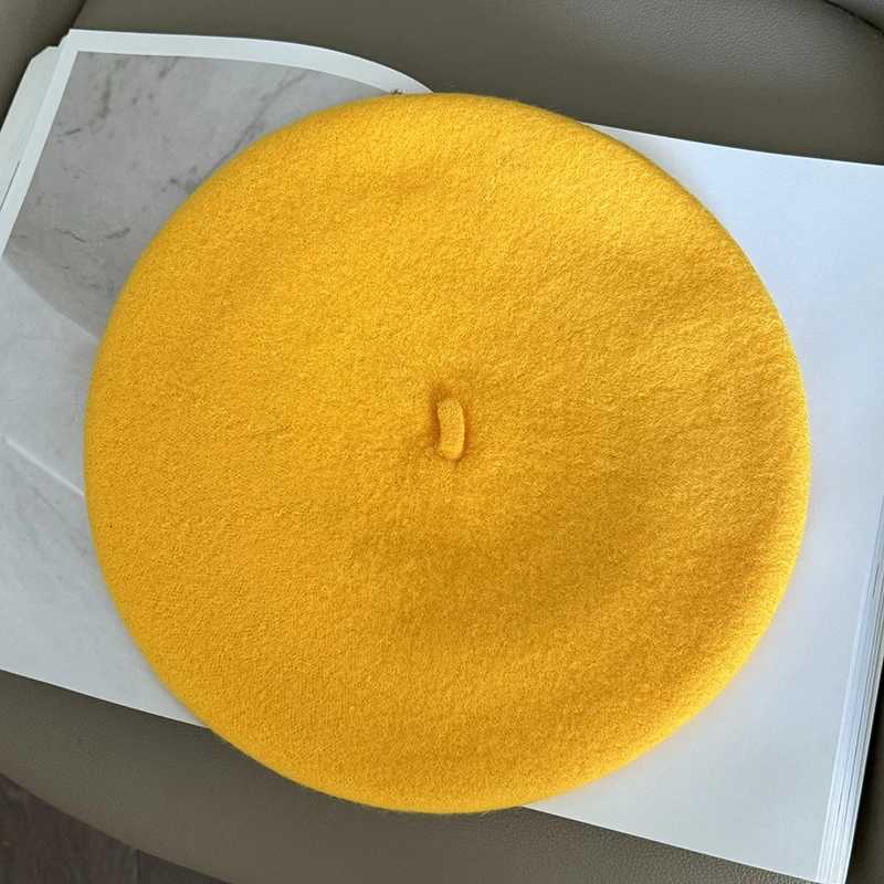 Luna Dolphin Women 90% Wool Mushroom Yellow Berets Autumn Winter Deep Eaves Knitting Artist C Painter Beanie Hat Sweet Color XJ250807
