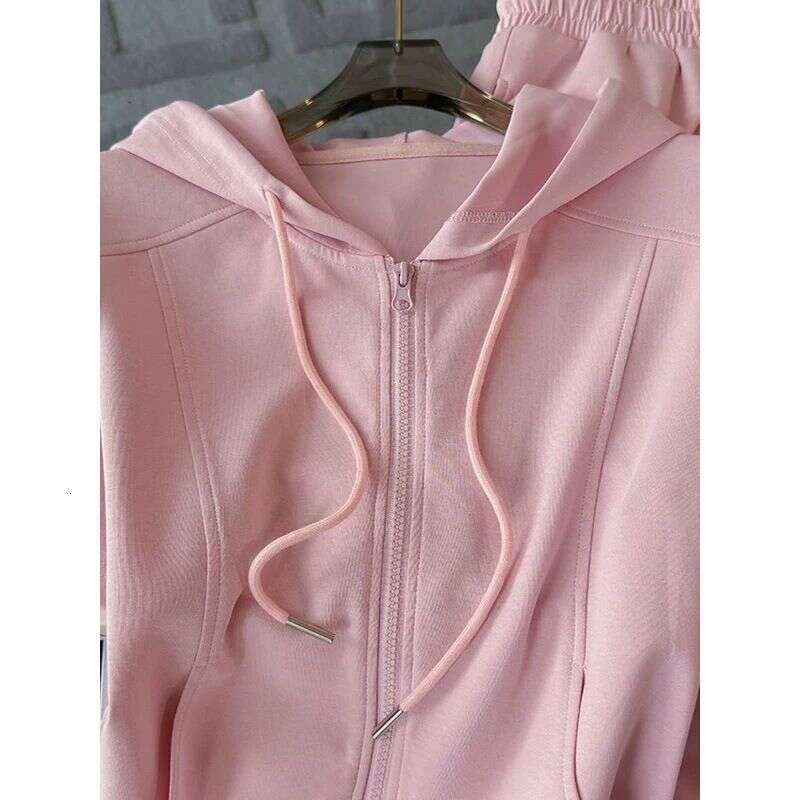 designer leisure Women's Clothing Summer New Short Sleeve Fashionable Casual Age Reducing Wide Leg Pants Two Piece Suit