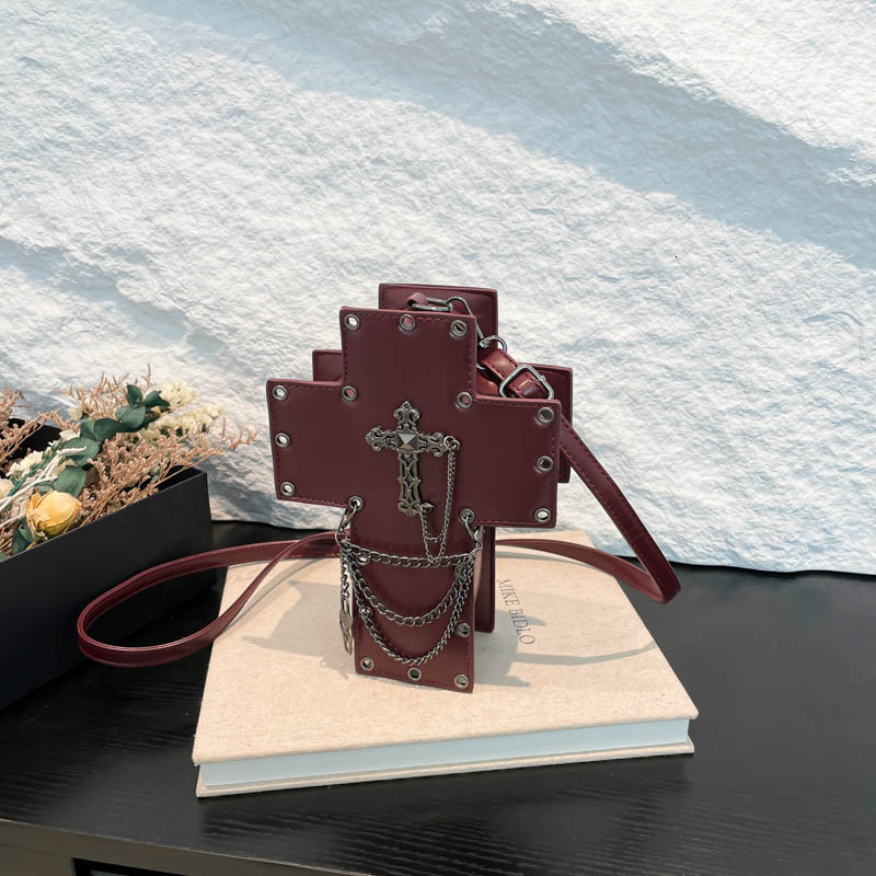 Free shipping designer Motorcycle Style Bag for Women New Gothic Style Rivet Chain Small Square Bag Personality Cross Shoulder Bag Crossbody Bag