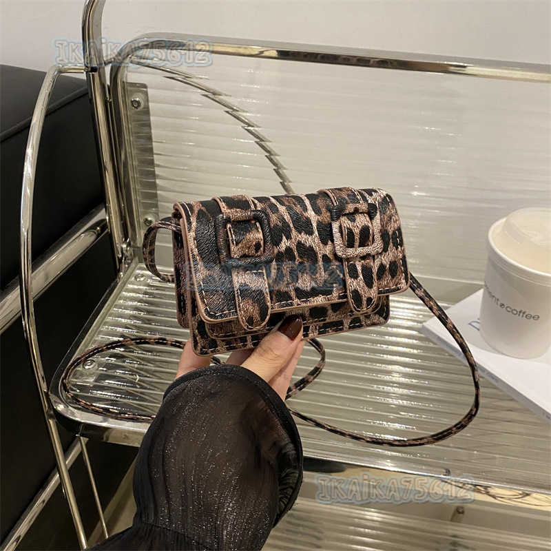 Celebrity Large Capacity Fashion Single Shoulder Crossbody Bag 2024 Unique Fashion Mini Coin Purse Stylish Small Square Bag Casual H250806