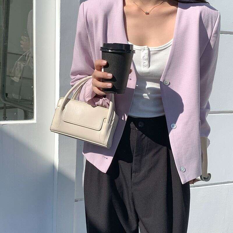 Western-style Handbag Female 2023 New Trendy Fashion Small Square Bag High-end retro messenger versatile shoulder bag