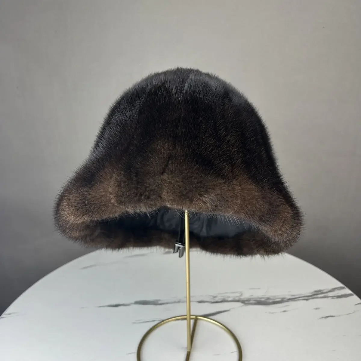 Style Winter Women 100% Real Mink Fur Bucket Hats Natural Warm Mink Fur Hat Female Outdoor Fashion Genuine Mink Fur Cap 250806
