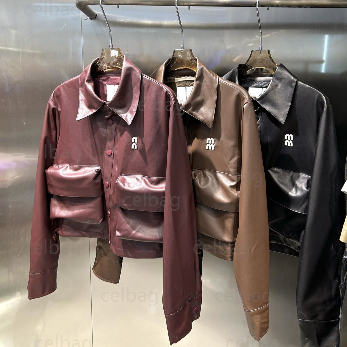 24ss Designer women fashionable retro collar long sleeved short leather jacket women autumn winter motorcycle style coat size SML