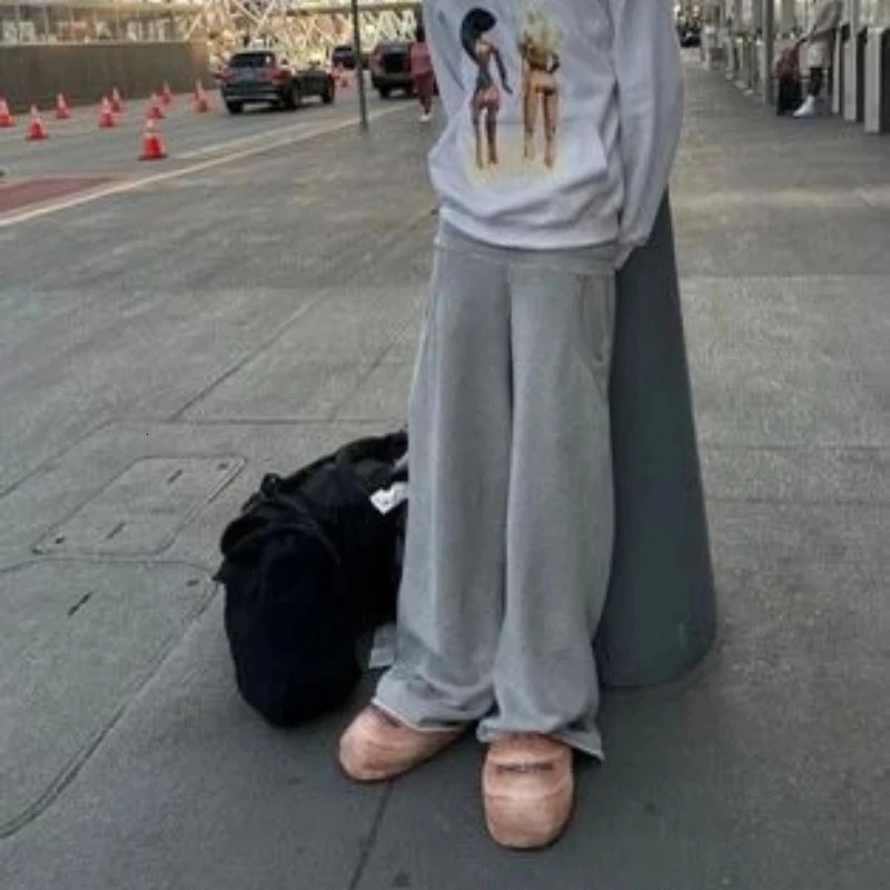 Deeptown Baggy Women Gray Sweatpants Oversized Korean Fashion Jogger Basic Pants Men Hip Hop Streetwear Casual Harajuku Trousers 250805