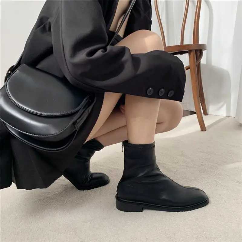 Short Shoes For Women Black Female Ankle Boots Flat Work Footwear Trend 2024 Booties Promotional Chic Elegant And Low Price Pu XJ250807