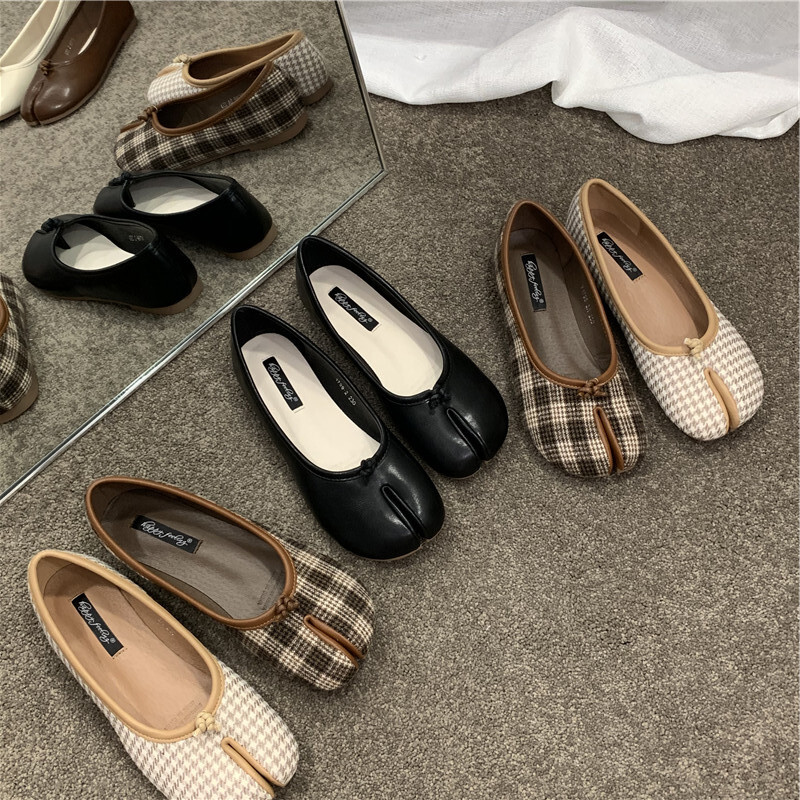 Women's Le Fu shoes 2025 new style split toe pig hoof shoes designer horseshoe shoes flat shoes single shoes