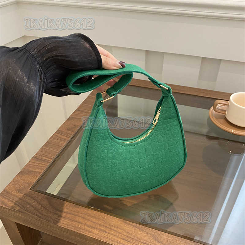 2024 Autumn New Crescent Bag Women Fashion Casual Trendy Felt Crocodile Pattern Underarm Bag Womens Shoulder Bag H250806