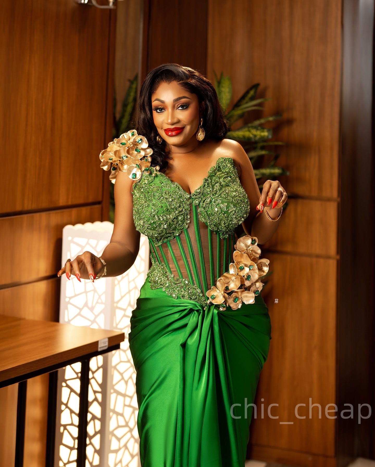 Green Sheath Prom Dresses 2025 Flowers Crystals Lace Satin Evening Formal Party Second Birthday Engagement Gowns Plus Size Dress For Special Occasions