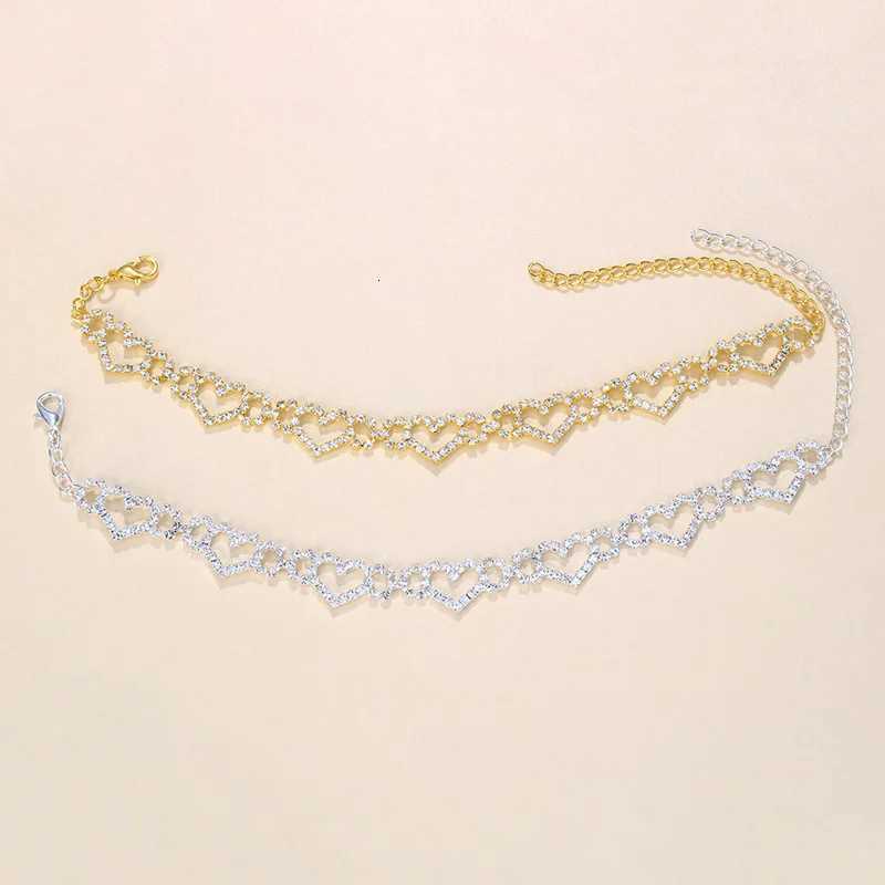 Stonefans Summer Beach Hollow Out Rhinestone Heart Anklet for Women Boho Heart Ankle s Sandals Barefoot Jewelry Y250805